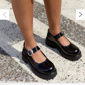 Vagabond Black Platform Sandals with Chunky Soles